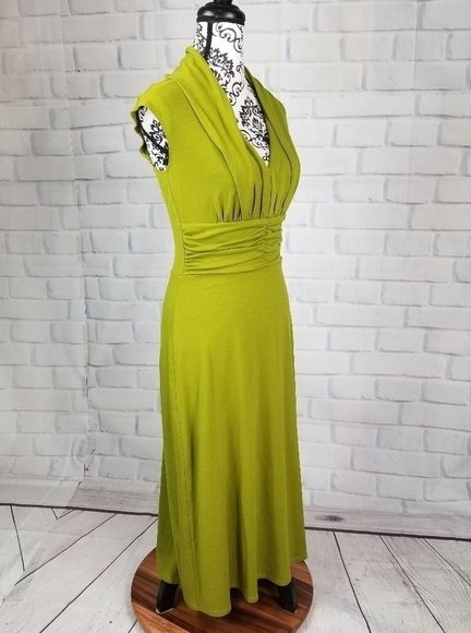 Newport News size s sleeveless stretch knit dress - Picture 4 of 8